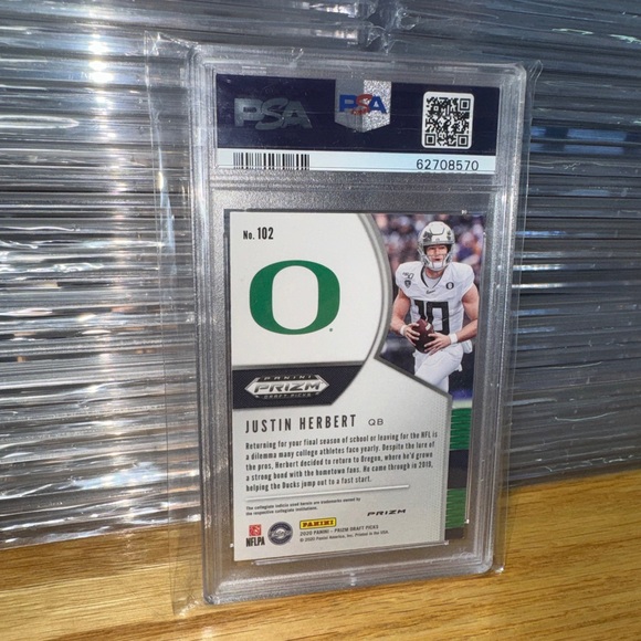 2020 Panini Prizm Justin Herbert DP Purple RC Chargers QB PSA 10 Gem Mint Graded - Picture 2 of 2